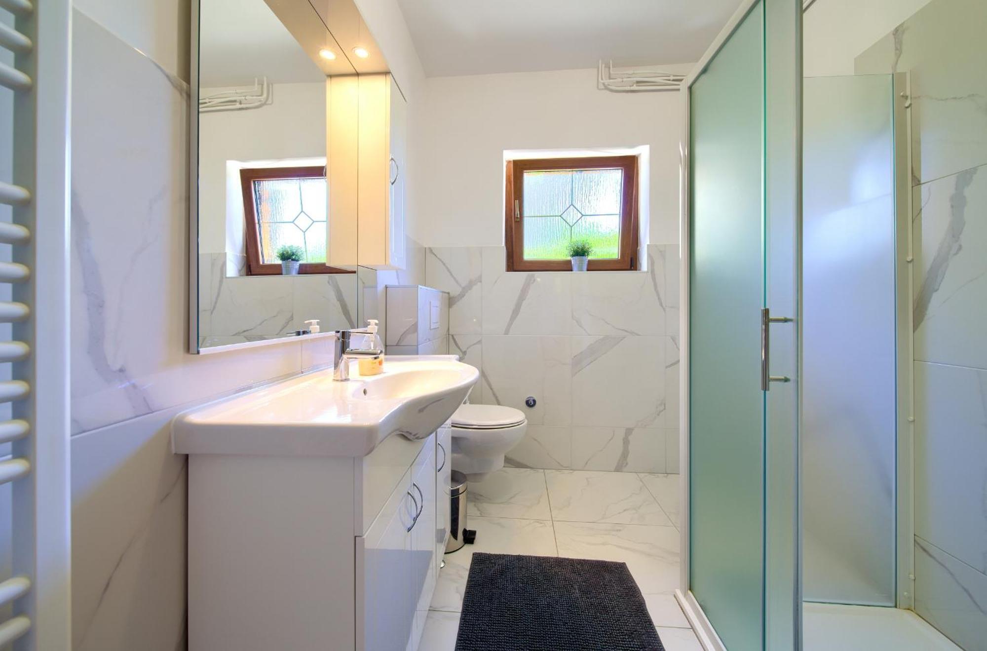 Apartment Bazina - Airconditioning, Parking, 500M From The Beach Krk Town Dış mekan fotoğraf