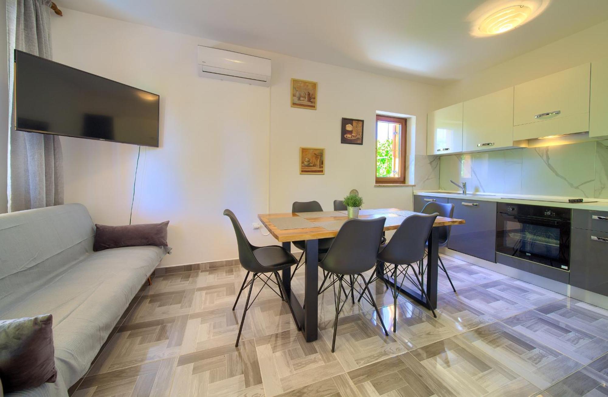 Apartment Bazina - Airconditioning, Parking, 500M From The Beach Krk Town Dış mekan fotoğraf